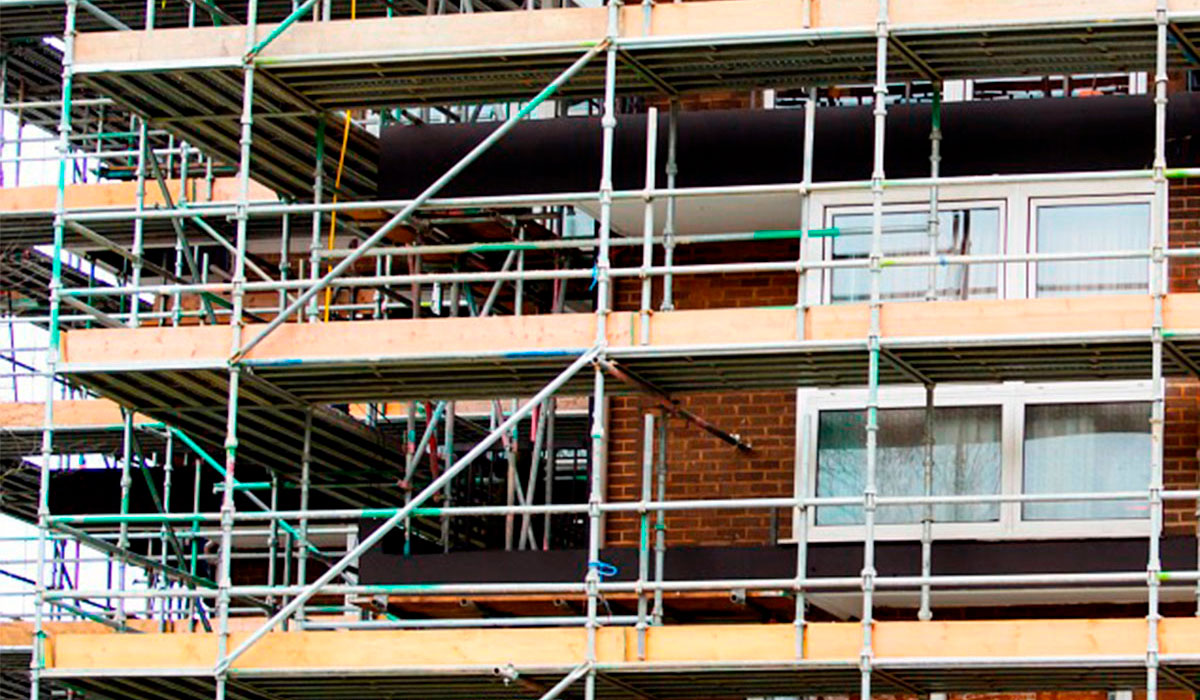 Protection for scaffolding Protection of scaffolding and tubular construction solutions